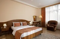 Atlant Sky Hotel