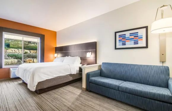 智選假日套房酒店卡斯特 by IHG