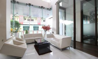 Hotel Executive Silver Inn