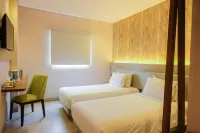 Lynn Hotel Serang
