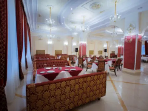 Grand Elets Hotel โรงแรมในเยเล็ทส์