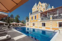 Khludov Manor
