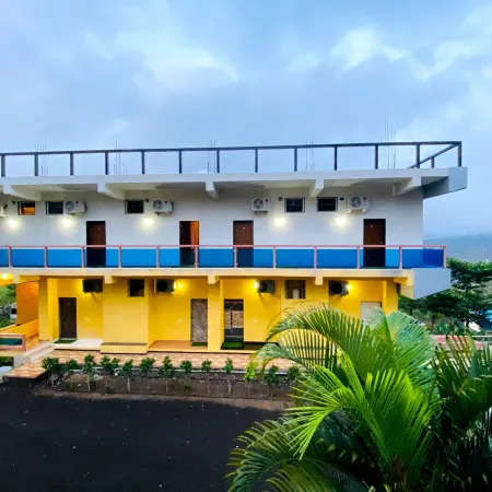 Natural Resort Panhala Ξενοδοχεία στην πόλη Panhala