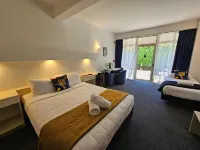 U Studios Paraparaumu Beach