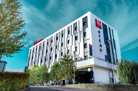 Ibis Aktobe Отели в г. Актобе