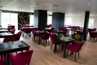 Brit Hotel Confort Alexia - la Souterraine - 朝食