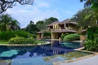 Pool Villa Merumatta Senggigi - Villas
