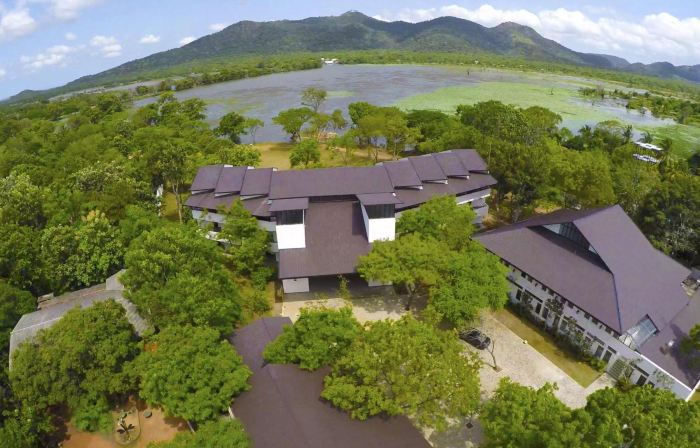 Grand Tamarind Lake