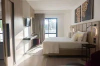 Golf Residence- Families and Couples Only - Pet friendly