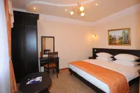 Stary Dvor Hotel