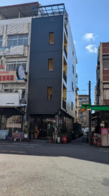 蘆思特六合民宿 旗津渡輪站附近的飯店