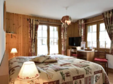 Hotel les Mélèzes Hotels in Evolene