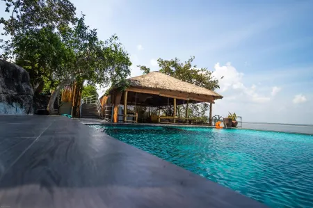 Oruwa Boutique Villas