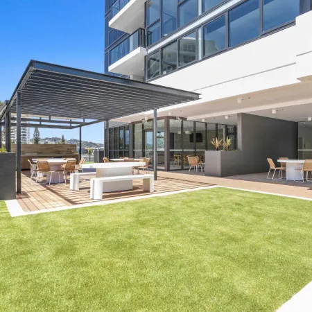 Ocean Views - Sandbar Burleigh Heads