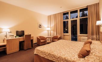 Azimut Park Hotel& Spa Repino