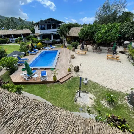 Aroa Beachside Resort