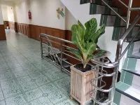 旅行者休息運動酒吧酒店 - 家庭旅館