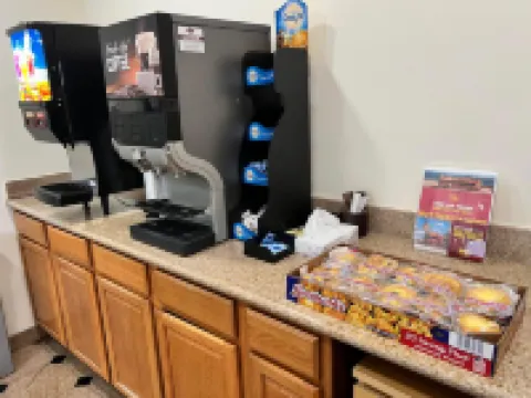 普雷西迪歐帕克威旅館