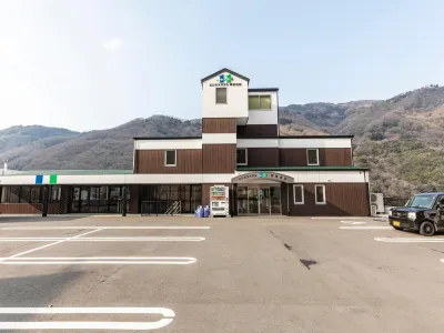 Business Hotel Awaikeda Eleven 2 Các khách sạn gần Ōboke Station