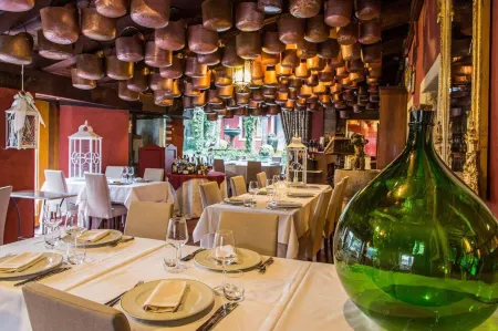 Hotel Contà Taste the Experience Отели в г. Рефронтоло