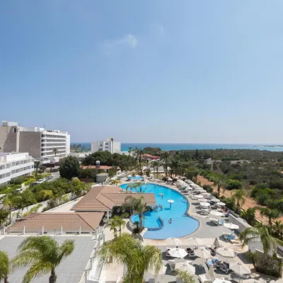 Christofinia Hotel Hotels near Nissi Beach