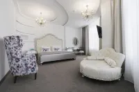 Orlinyie Skalyi Hotels in Predgorny District