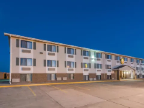 Super 8 by Wyndham Hays KS Hotels in Hays