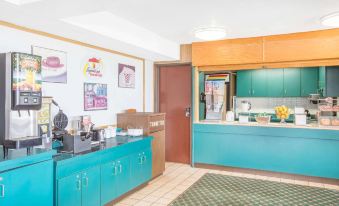 Super 8 by Wyndham Blytheville