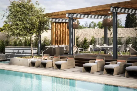 Hotel Nia, Autograph Collection Отели рядом с достопримечательностью «Мета Хедквотерс»