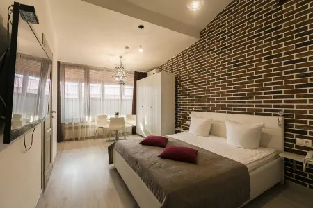 Симпатико Тюмень Центр Отели рядом с достопримечательностью «Памятник бездомной собаке»