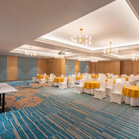 Park Inn & Suites by Radisson Thrissur East Fort