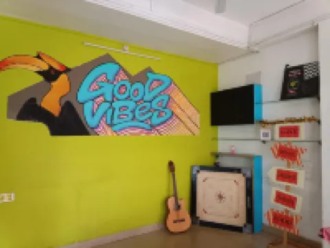 Traveler Hostel
