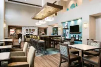 Hampton Inn and Suites Hudson - gimnasio