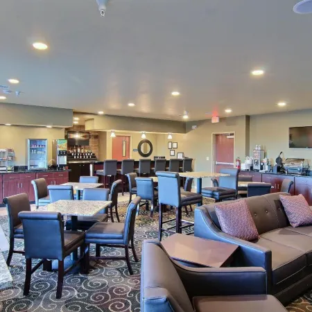 Cobblestone Hotel & Suites - McCook