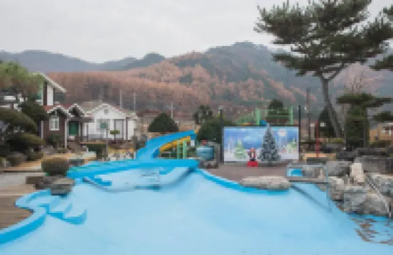 加平逃出日常民宿-水上滑梯