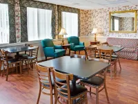 Super 8 by Wyndham Salisbury