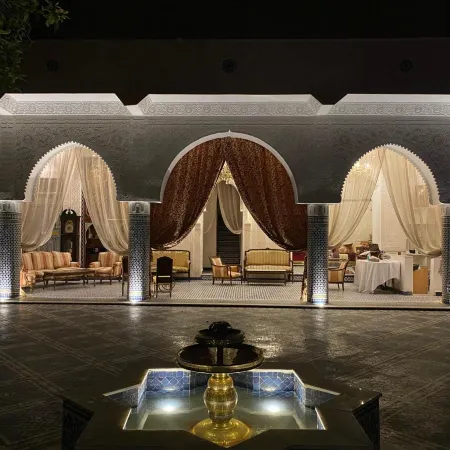 Palais Shazam & Spa