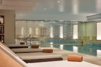 Majestic Hotel Spa - Champs Elysées - Pools