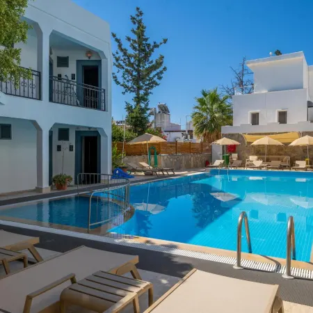 Halikarya Hotel & Restaurant Beach