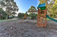 Mountain View Motor Inn & Holiday Lodges