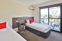 Boulevard Motor Inn - 3-Star