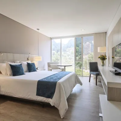 Hotel bh Bicentenario Các khách sạn gần Núi Monserrate