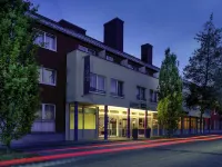 PLAZA INN Regensburg فنادق في Barbing