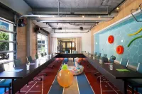 Moxy St. Petersburg Downtown