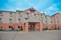 Fairfield Inn & Suites Bismarck South Hotels in Бісмарк