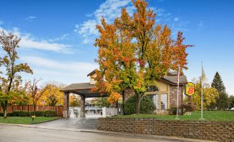 Super 8 by Wyndham Auburn