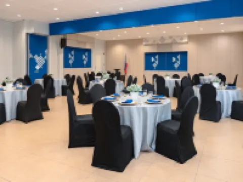 マイクロテル バイ ウィンダム ダバオ ダバオのホテル