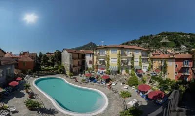 Hotel Cannero Hôtels à : Porto Valtravaglia