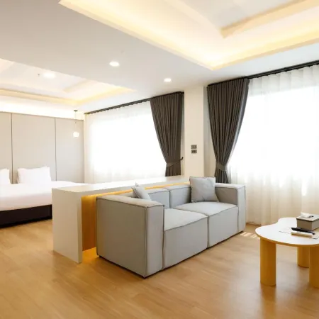 River Hotel - The Outstanding Venues Nakhon Pathom