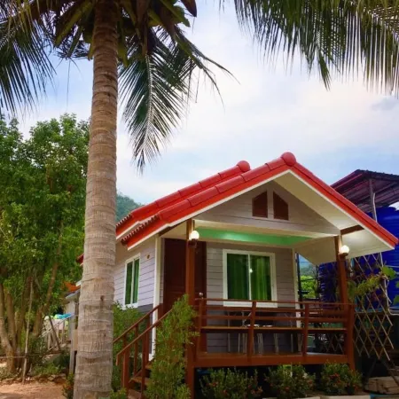 River Hill Side Resort